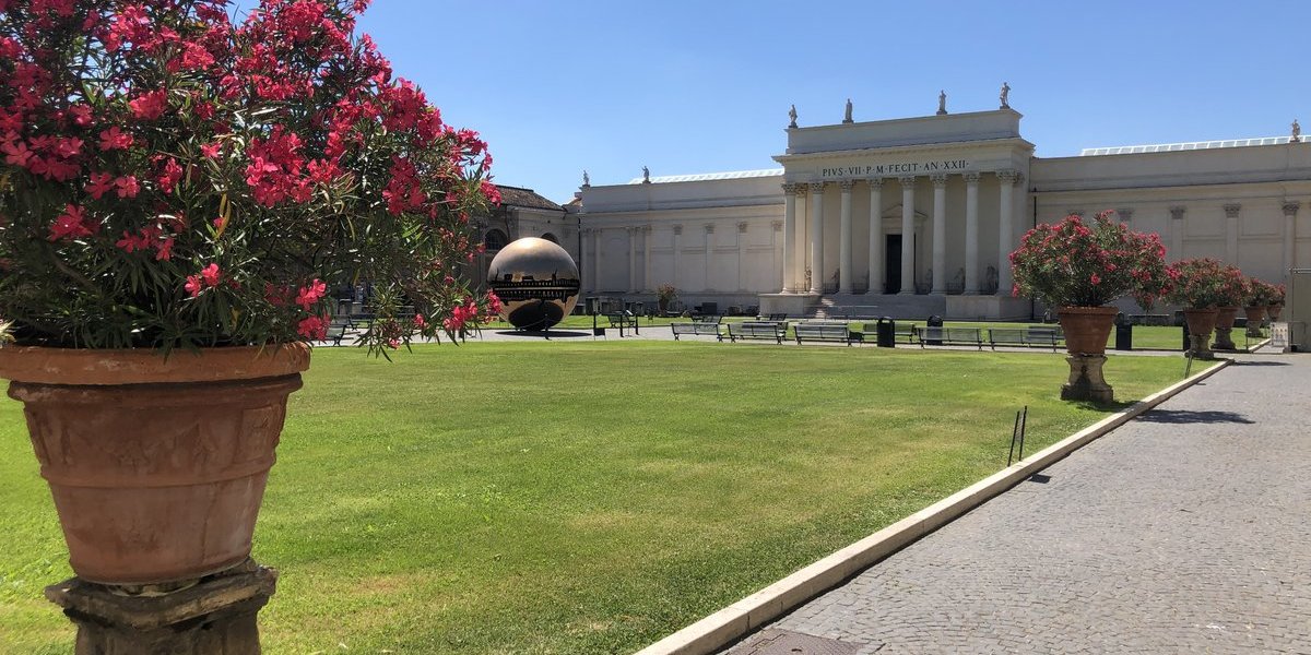 Cortile della Pigna Arnaldo Pomodoro Vatikanische Museen 